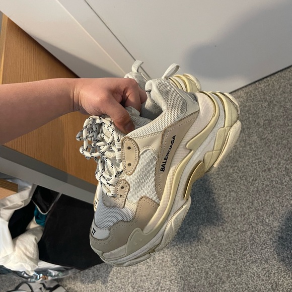 For Sale: Balenciaga Triple S Sneakers - Beige, Size 39 - Picture 7 of 11